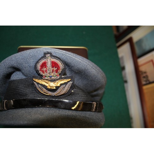 925 - WW2 RAF officers peaked  cap with badge