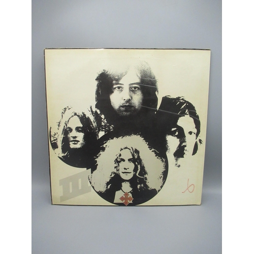 252 - Led Zeppelin III (2401002) LP