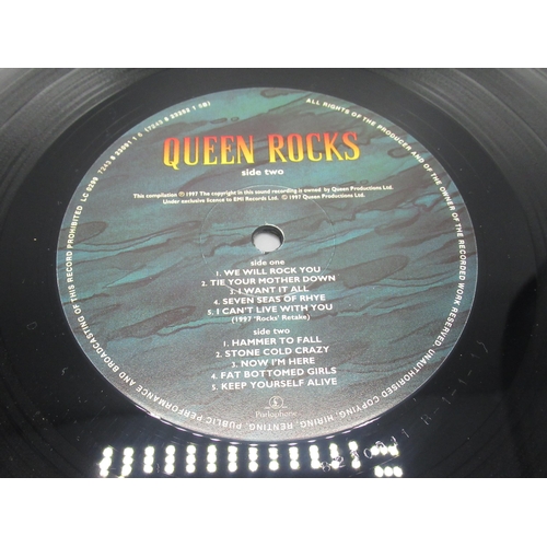 272 - Queen 'Queen Rocks' 2 LP vinyl (7243 8 23252 1 5B)