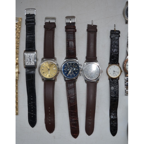 1503 - Collection of men's quartz sports and dress wristwatches to include Cjiaba, Eiger, Citron, Slazenger... 