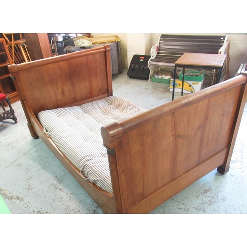 141 - Laurence Llewelyn-Bowen Collection - French mahogany campaign style bed, with mattress, approx. H101... 