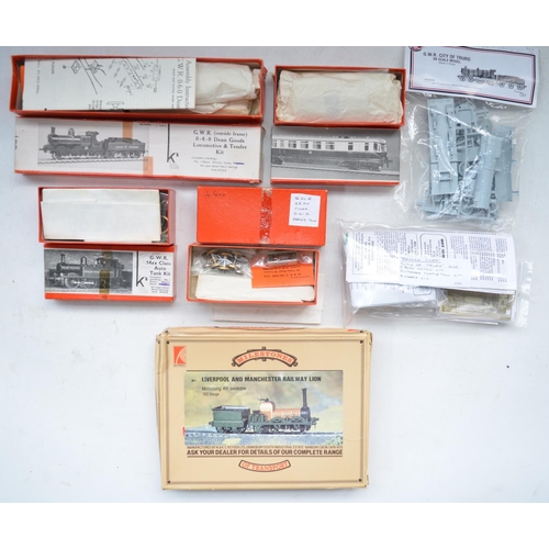 89 - Collection of unbuilt white metal and plastic OO gauge train models to include 5 K's Kits including ... 