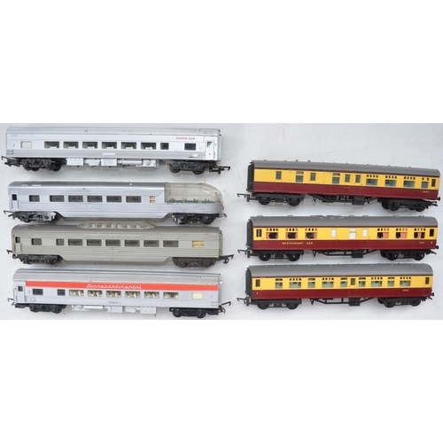 107 - Tri-Ang OO gauge R55 B-B diesel loco electric train model, R57 diesel dummy end and R58 B-B 