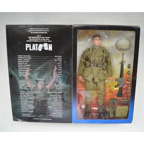 134 - Boxed Sideshow Toys Platoon Private Taylor (Charlie Sheen) 12