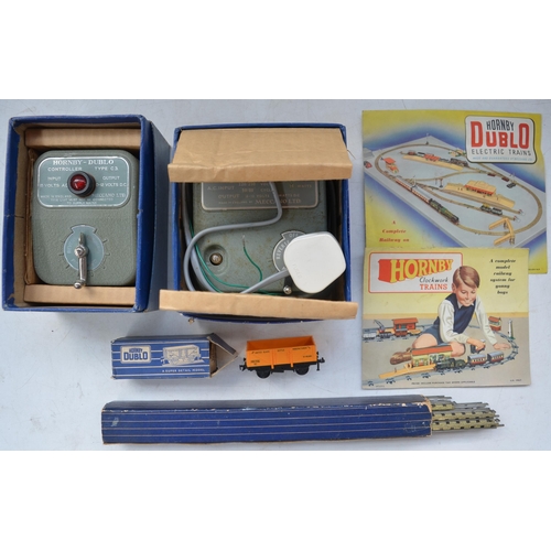 95 - Boxed vintage Hornby Dublo 