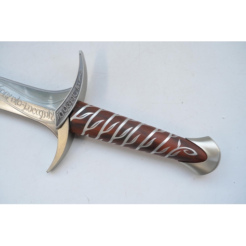 155 - Sting, battery operated replica sword from Lord Of The Rings by Master Replicas, FX Collectible item... 