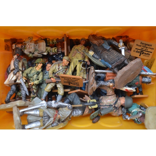 145 - Collection of mostly metal toy soldiers and figures to include Britain's, Corgi, J&L Miniatures, Del... 