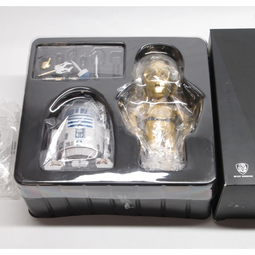 152B - Beast Kingdom Star Wars C-3PO & R2-D2 battery powered Combo, boxed