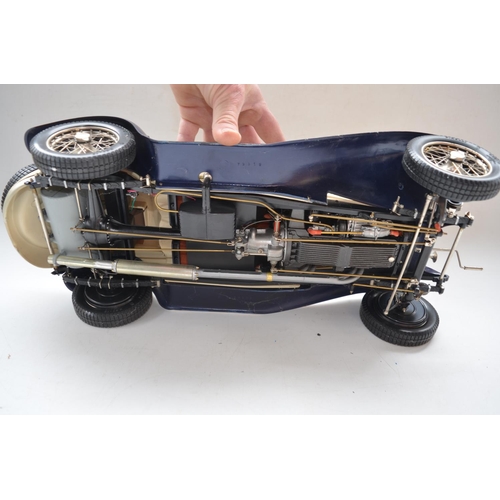 166 - Built Pocher Models 1/8 scale Alfa Romeo Spider Touring Gran Sport 1932 mixed media model with origi... 