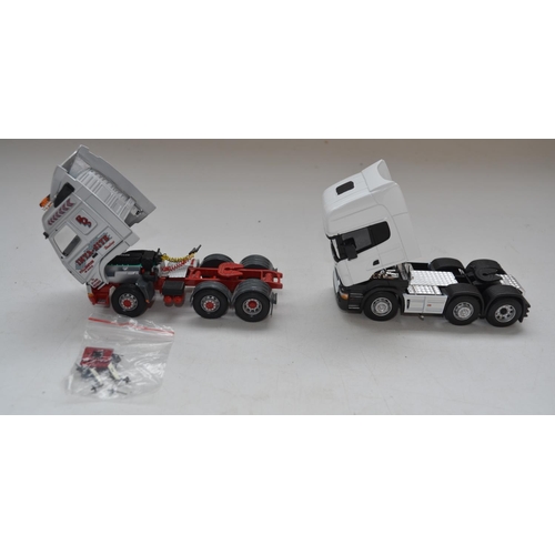 182 - Collection of diecast model trucks to include Corgi 1/64 scale Superhaulers and other truck models, ... 