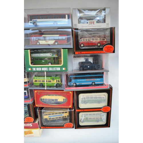 188 - Collection of mostly 1/76 scale bus and coach models to include EFE, Corgi, Atlas etc. Contents most... 