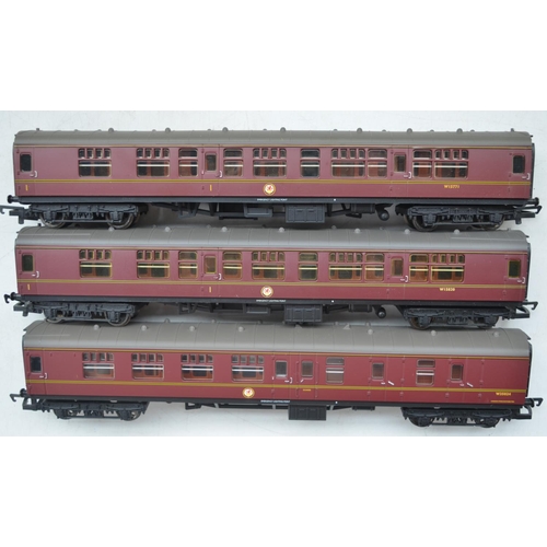 105A - Incomplete Hornby OO gauge Evening Star electric train set, Locomotive damaged running gear (see pho... 