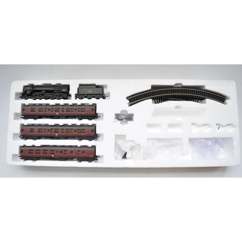 105A - Incomplete Hornby OO gauge Evening Star electric train set, Locomotive damaged running gear (see pho... 