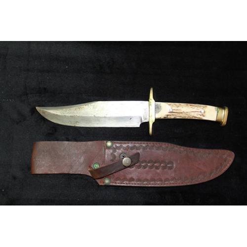 1096 - Quality Bowie knife, hand forged with 20cm damascus clip blade. overall full tang length 33cm with b... 