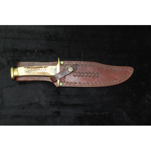 1096 - Quality Bowie knife, hand forged with 20cm damascus clip blade. overall full tang length 33cm with b... 