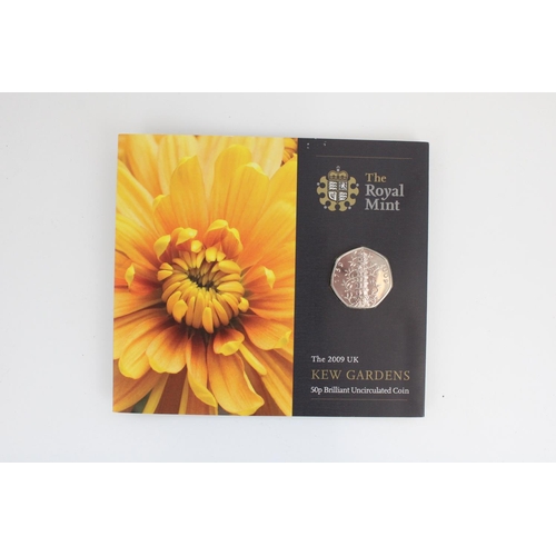 654 - Royal Mint UK 2009 Kew Gardens 50p BUNC coin, in original card case of issue