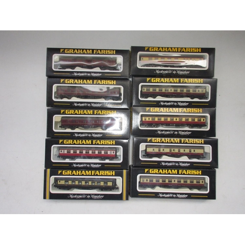 235 - Collection of boxed Graham Farish by Bachmann N gauge rolling stock carriages 374-836, 026, 027, 050... 