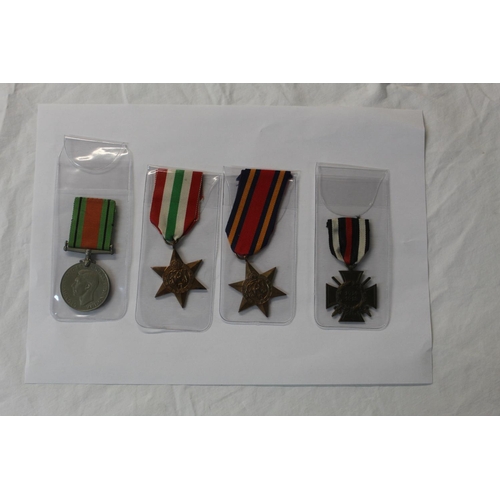 1078 - The Defence Medal 1939-45, The Italy Star, The Burma Star and a Cross of Honour 1914-18 (4)