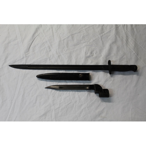 1091 - Enfield bayonet dated 1907 and stamped with GR and Crown, 1940's Enfield no'9 knife bayonet.