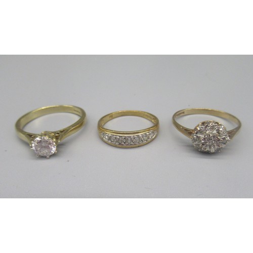 775 - 9ct yellow gold cluster ring, size M, a 9ct yellow gold diamond set ring, size J1/2, and a 9ct yello... 