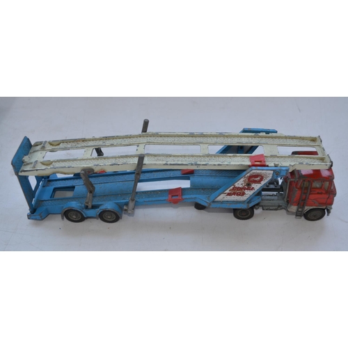 55 - Corgi Toys 1101 Carrimore Car Transporter with original box, model in very good condition for age, b... 