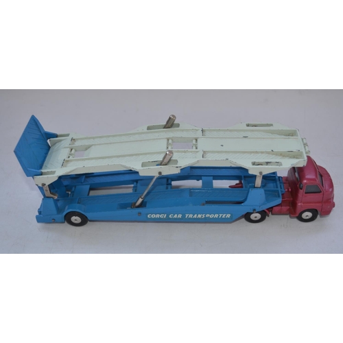 55 - Corgi Toys 1101 Carrimore Car Transporter with original box, model in very good condition for age, b... 