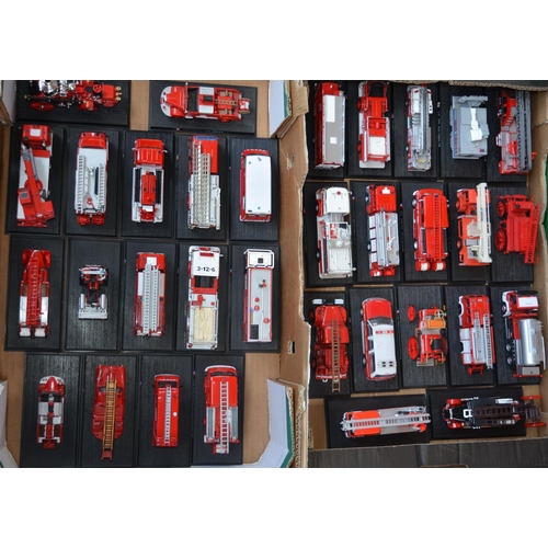 57 - Collection of Del Prado Fire Engines Of The World models (scales vary) and articles, mostly in excel... 