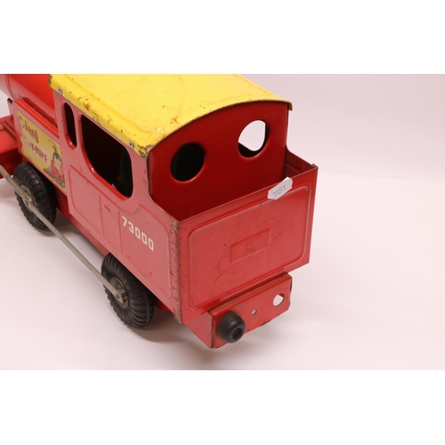 721 - 1950's Tri-ang Puff-Puff tinplate tank 0-4-0 locomotive, red livery with yellow cab roof, no.73000 L... 