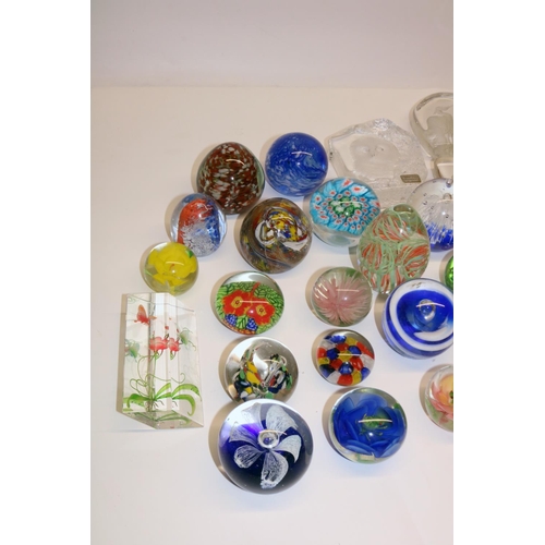 122 - Large collection of glass paperweights, including Mats Jonasson (2 boxes)