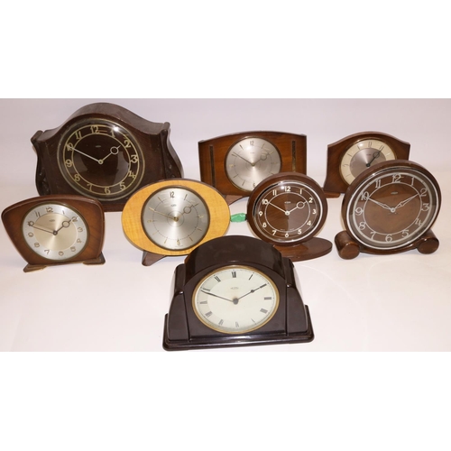 475 - Metamec Dereham mains electric bakelite mantle clock with two tone dial, 220/250 volt 50 cycle movem... 