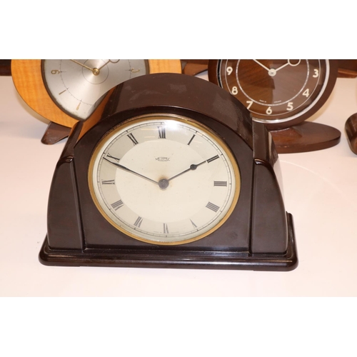 475 - Metamec Dereham mains electric bakelite mantle clock with two tone dial, 220/250 volt 50 cycle movem... 