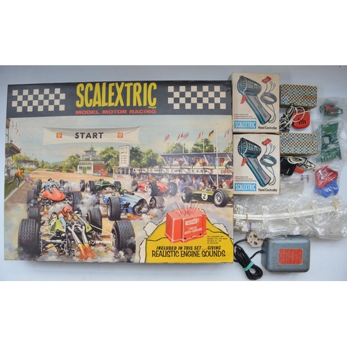 505 - Vintage boxed Lines Bros Minimodels Scalextric set 70, 2 car battery powered electric racing car set... 