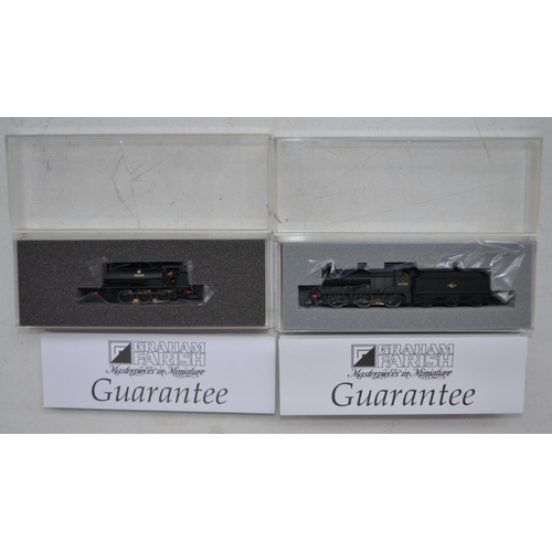 515 - Two N gauge Graham Farish electric locomotive models, item no 372501 J94 68012 Black L/Crest and ite... 