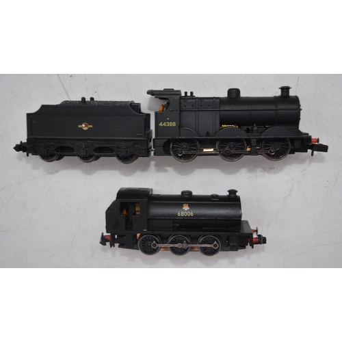 515 - Two N gauge Graham Farish electric locomotive models, item no 372501 J94 68012 Black L/Crest and ite... 