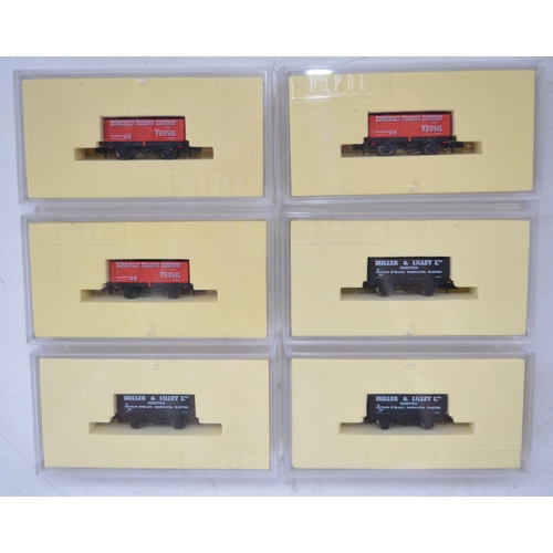 516 - Collection of N gauge railway goods wagons (20 to include plank wagons, brake vans and tanker wagons... 