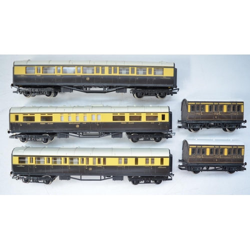 518 - Collection of mostly boxed OO gauge railway wagons and passenger coaches incl. Hornby, Dapol, Bachma... 