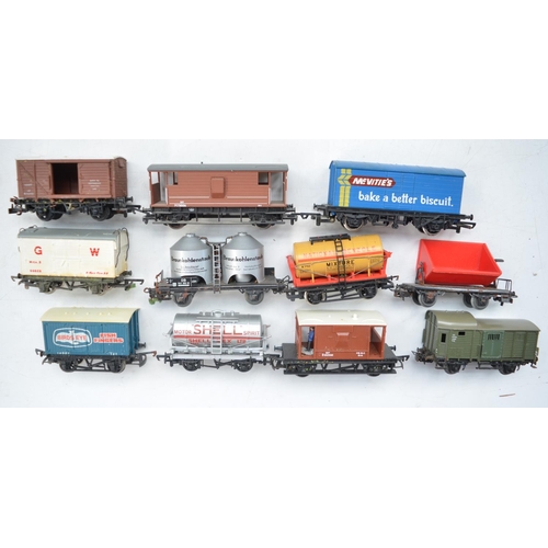 518 - Collection of mostly boxed OO gauge railway wagons and passenger coaches incl. Hornby, Dapol, Bachma... 