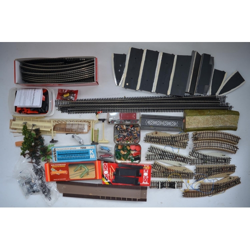 519 - Extensive collection of OO gauge railway scenic accessories, Hornby and Marklin track, controllers, ... 