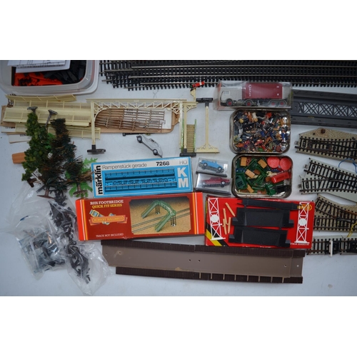 519 - Extensive collection of OO gauge railway scenic accessories, Hornby and Marklin track, controllers, ... 