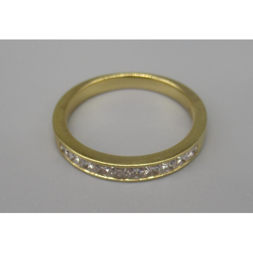 600 - 18ct yellow gold half eternity ring set with diamonds, stamped 750, size O, 3.8g