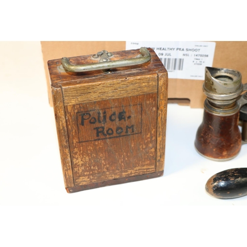 273 - Underwood typewriter; Griffin & Sons cased scientific balance scales; Ever Ready hand torch; Bladon ... 