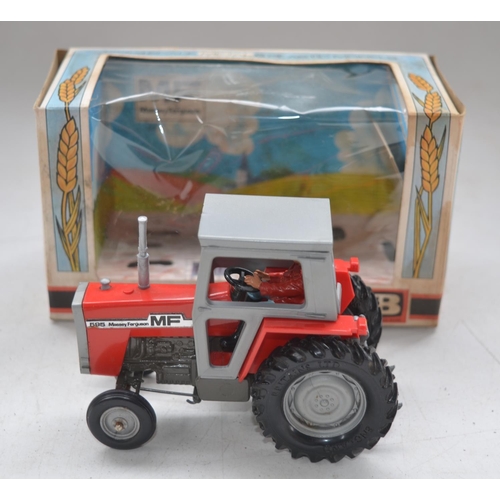 192 - Large collection of boxed vintage Britain's 1/32 die cast metal and plastic farm vehicles incl. 9600... 