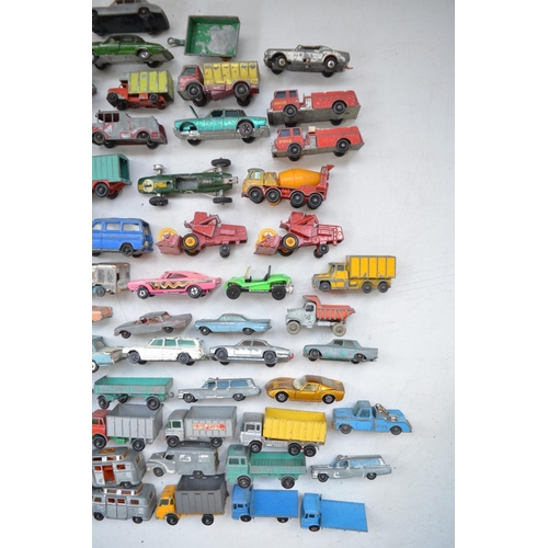 195 - Large collection of vintage diecast vehicle models, various scales by Corgi, Matchbox, Lesney etc, i... 