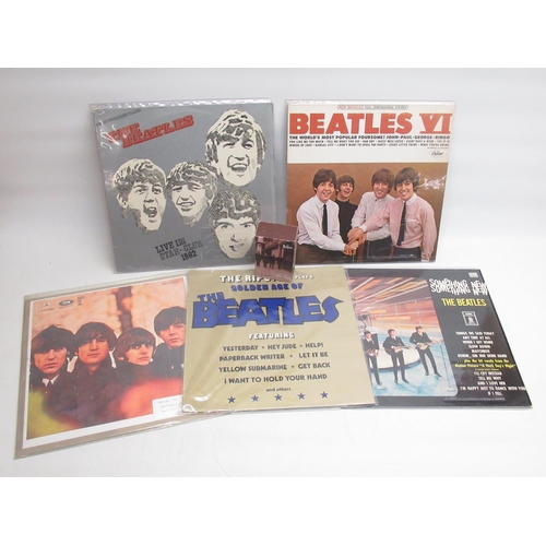 463 - The Beatles - collection of vinyl LPs inc. Canadian pressings of 'Yesterday and Today' ST 2553 & The... 