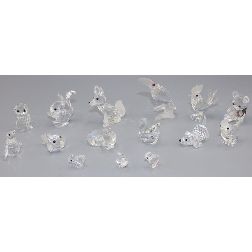 341 - Swarovski Crystal glass ornaments: cockerel; chicken; three chicks; sitting fox H6cm; beagle puppy; ... 