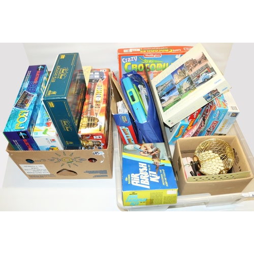 1311 - Group of Board games, puzzles and toys including Maxitronix 130 in 1 Electronic Lab, Doctor Who inte... 