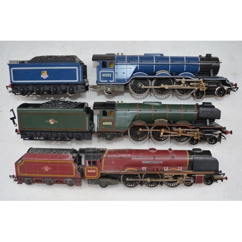 501 - Three used Hornby gauge electric train models to include R078 Flying Scotsman, R146 BR 4-6-2 Class A... 