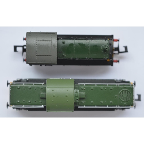 530 - Graham Farish N gauge electric 372-950 Class 14 Diesel Shunter D9555 in BR Green livery with open ac... 