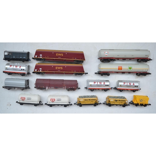 535 - Collection of N gauge goods wagons from Bachmann, Dapol and Graham Farish, incl. boxed, boxed wagons... 