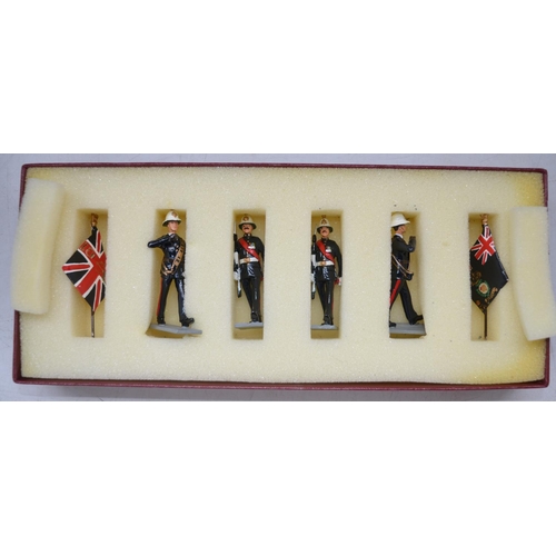 487 - Two boxed sets of 1/32 scale cast metal Royal Marine Bandsmen and Colour Party figures and 4 loose M... 